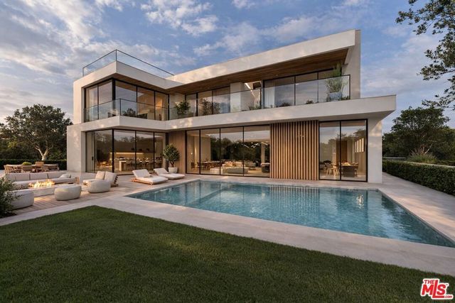 17089 Bollinger Drive, Pacific Palisades