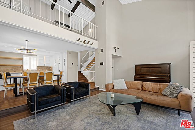 1925 S Beverly Glen Boulevard # 40, Los Angeles