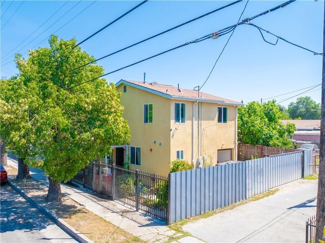 1950 E 97th, Los Angeles