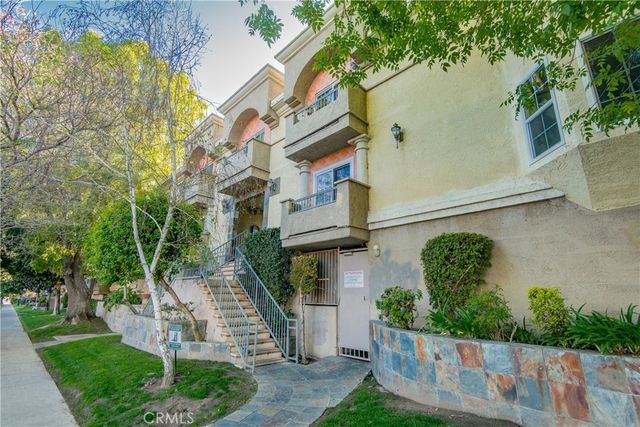 7045 Woodley Avenue # 218, Van Nuys