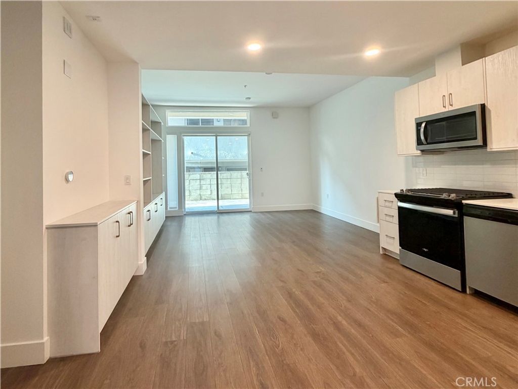 709 E Walnut Street # 222, Pasadena