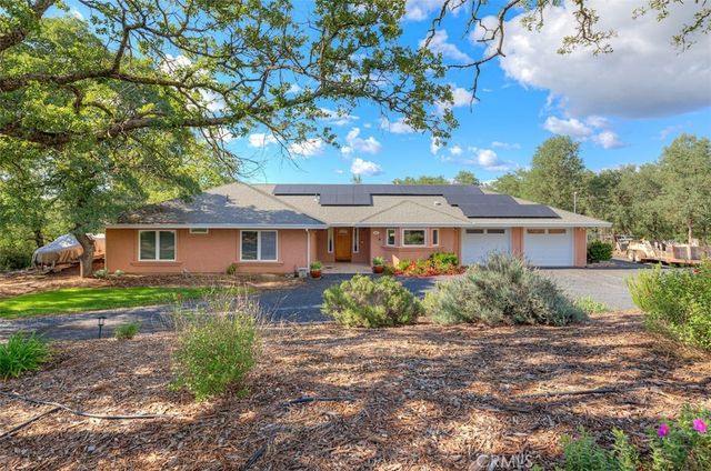 105 Silver Bar Drive, Oroville