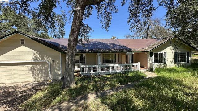 2633 Glen Ct, Valley Springs