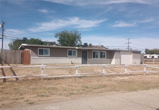 8711 Aspen, California City