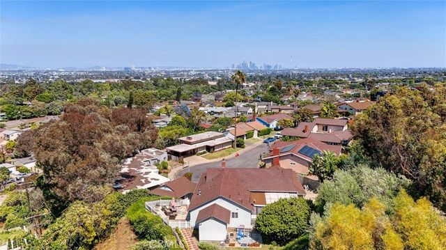 5390 Stillwater Drive, Los Angeles