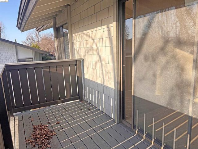 1427 Marchbanks Dr # Apt 3, Walnut Creek