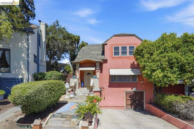 1134 Chatham Rd, Oakland