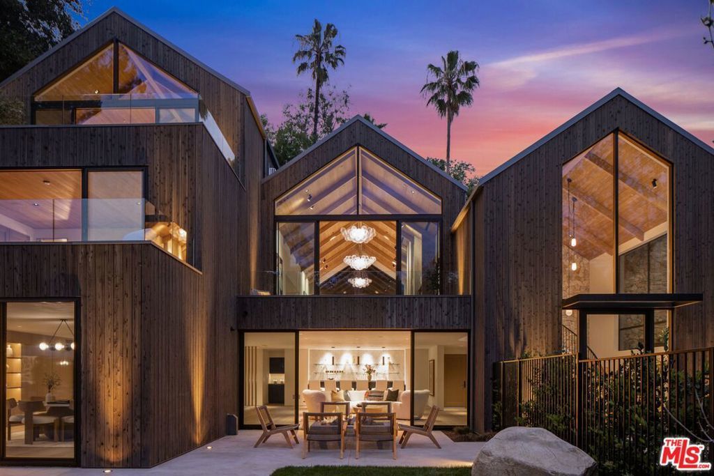 12309 Viewcrest Road, Studio City