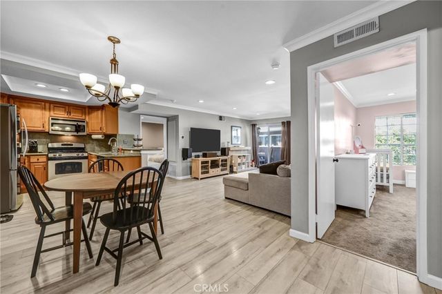 20235 Keswick Street # 213, Winnetka