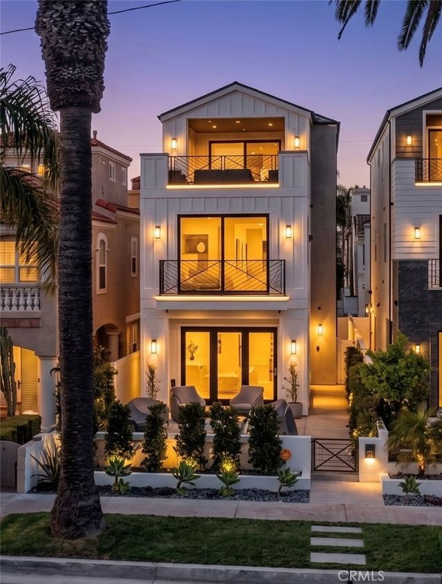 414 9th, Huntington Beach