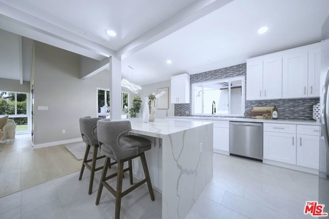 5628 Cleon Avenue, North Hollywood