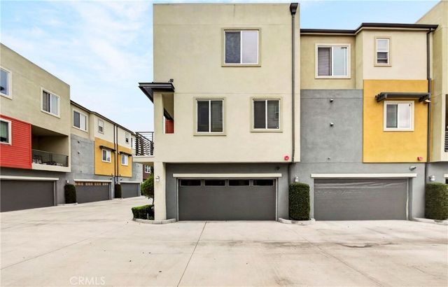 156 N Orange, Brea