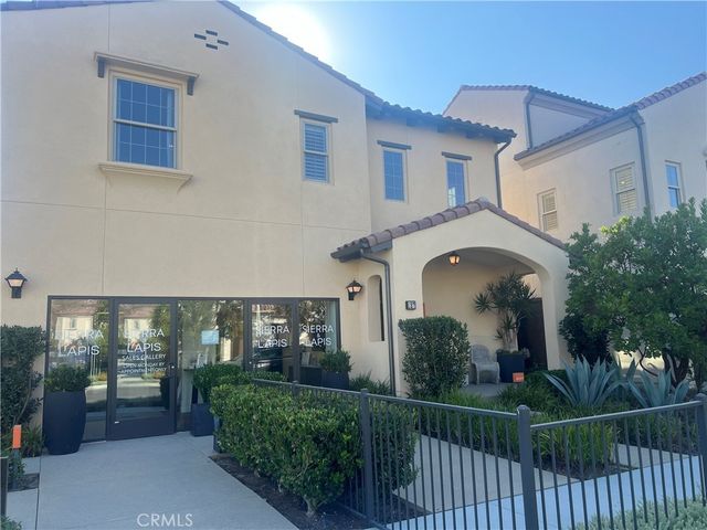 221 Canterbury, Irvine
