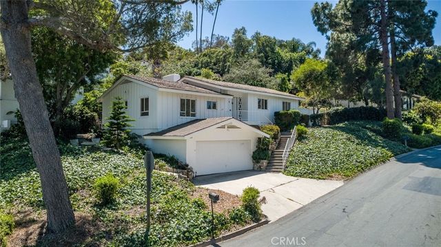 2700 Via Campesina, Palos Verdes Estates.