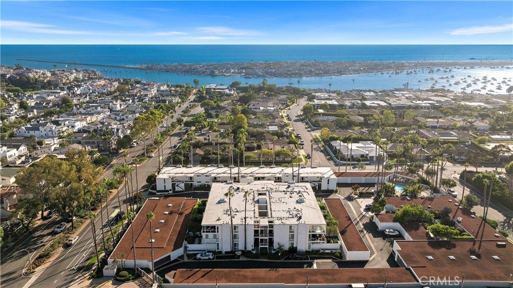 781 Avocado, Corona Del Mar