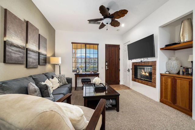 50630 Santa Rosa Plaza # 8, La Quinta