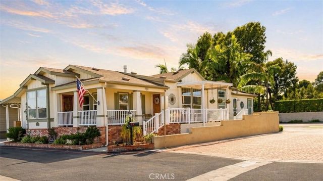 16401 Napili Lane, Huntington Beach