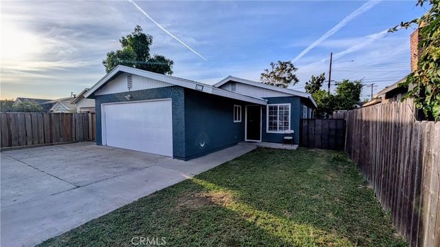 417 W Pear, Compton