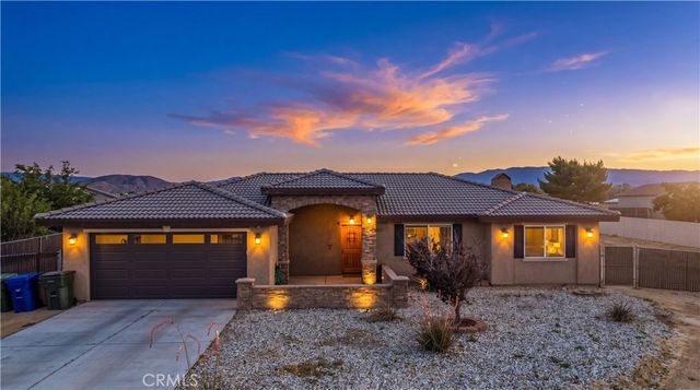 12833 Algonquin, Apple Valley