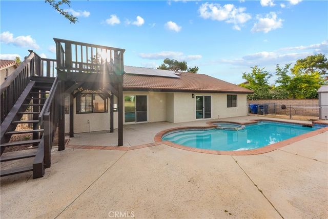 40744 Via Valor, Palmdale