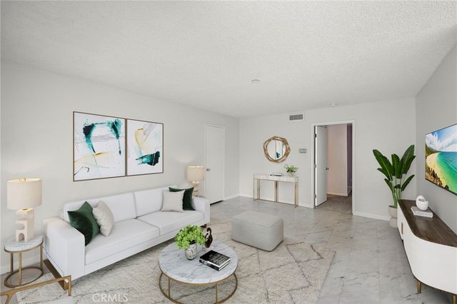 23252 Orange # 7, Lake Forest