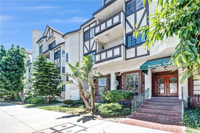 17914 Magnolia Boulevard # 210, Encino