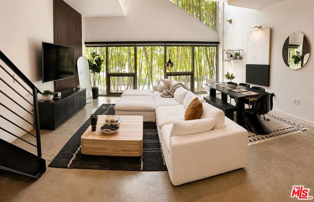 803 Wilcox Avenue # 2, Los Angeles