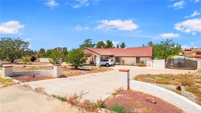 13116 Rincon, Apple Valley