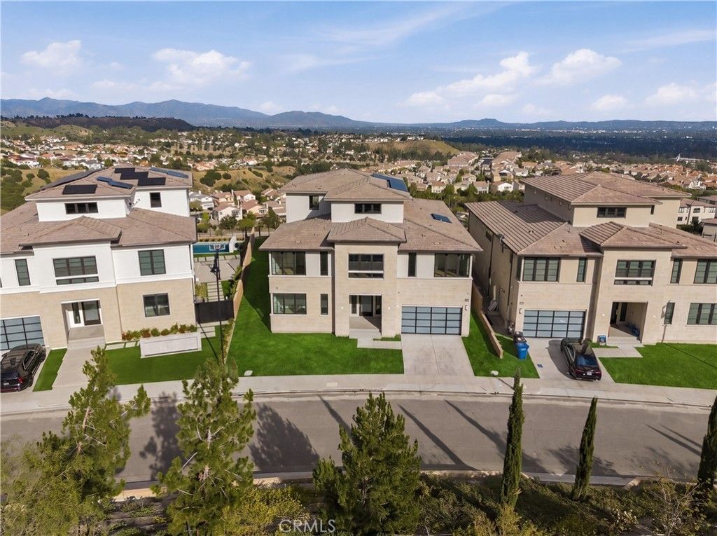 11800 Hillsborough, Porter Ranch