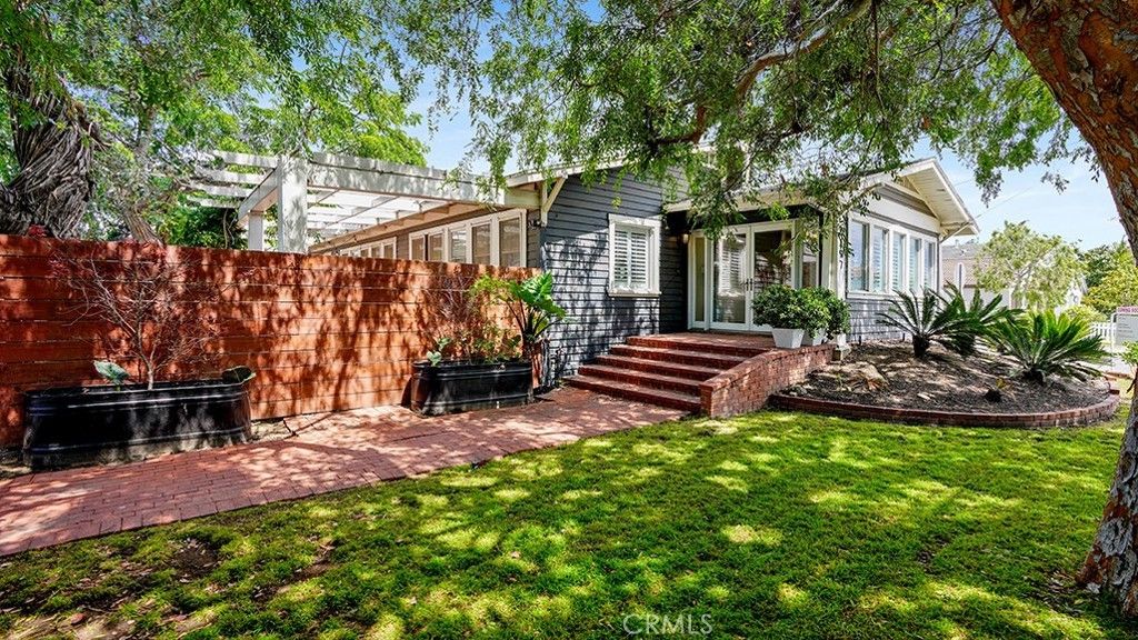 2197 Santa Ana Avenue, Costa Mesa