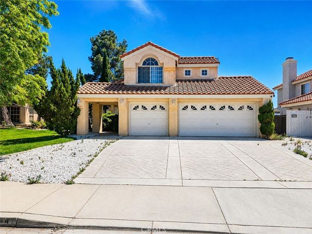 6044 Catalina, Palmdale