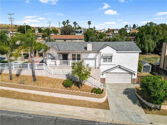 1212 W Pottery, Lake Elsinore