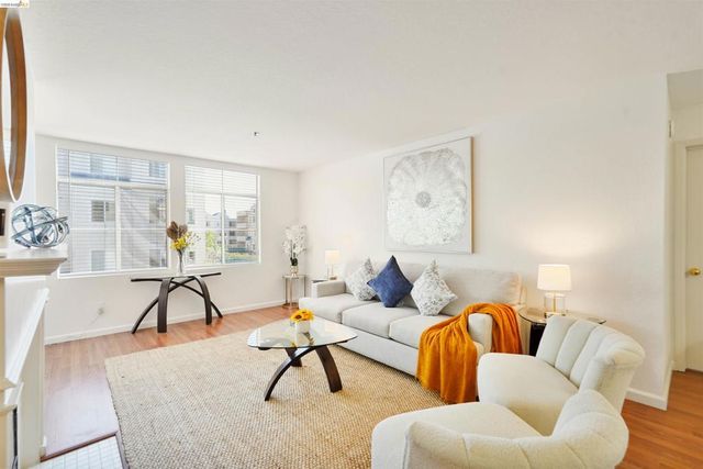 535 Pierce St # 3301, Albany
