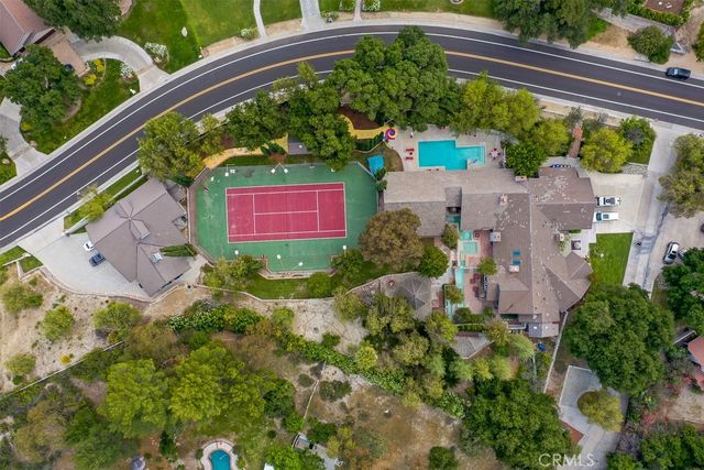 15657 Live Oak Springs Canyon, Canyon Country