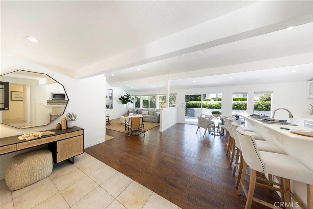2102 Vista Entrada, Newport Beach