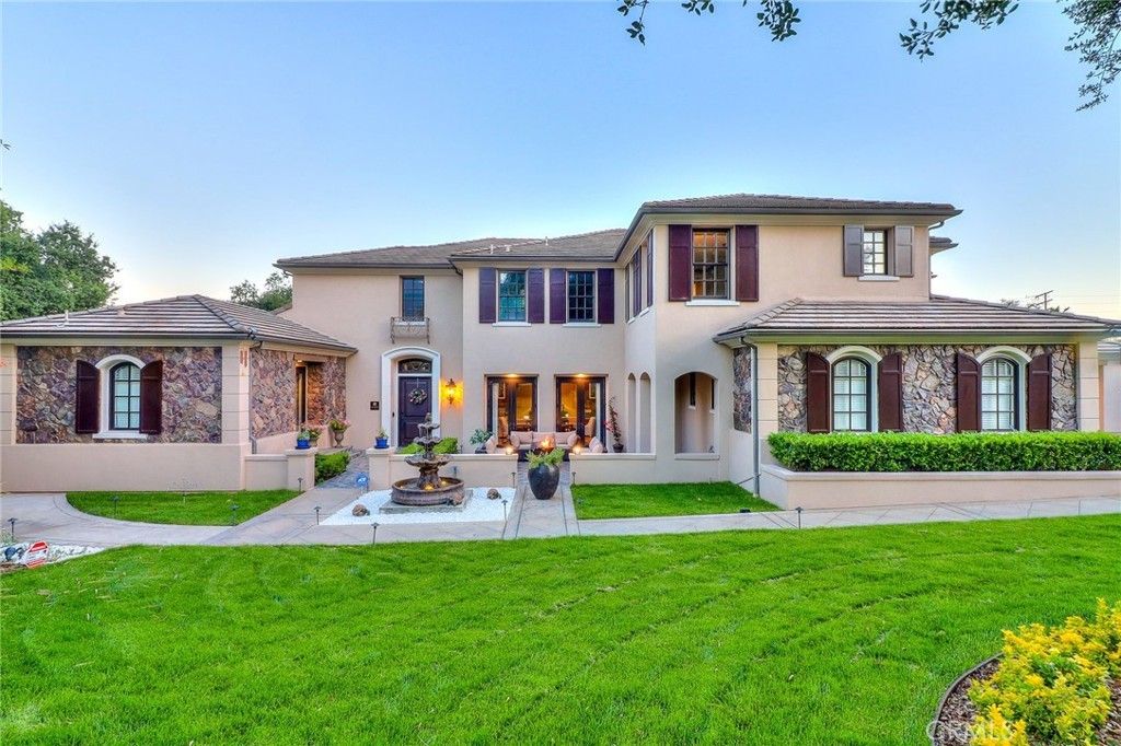 725 Carriage House Drive, Arcadia