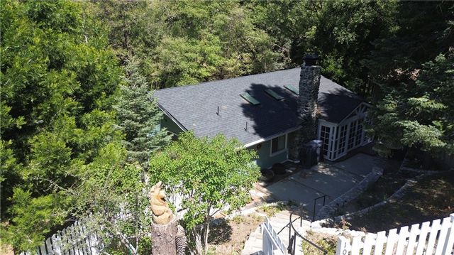 1076 Calanda, Crestline