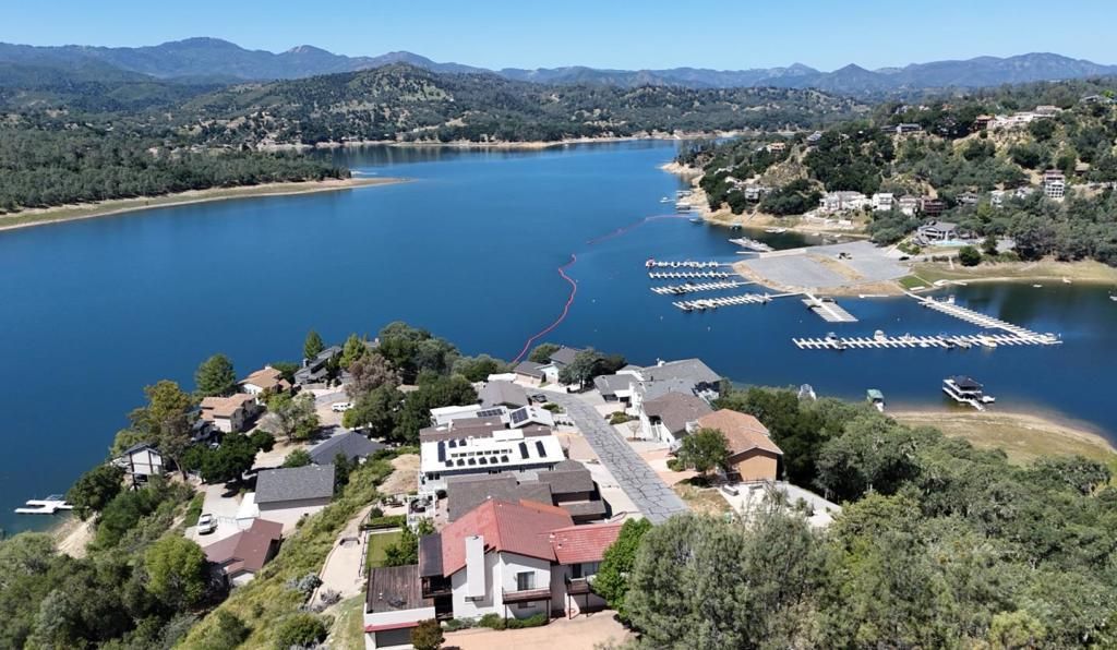 8213 Bass Point, Bradley
