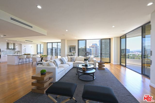 10601 Wilshire Boulevard # 1404, Los Angeles