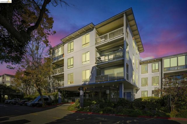 2 Admiral Drive # B276, Emeryville