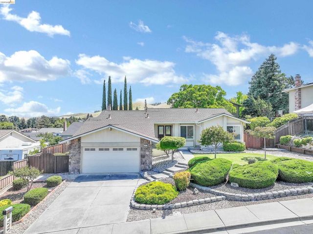 2411 Los Prados Way, Antioch