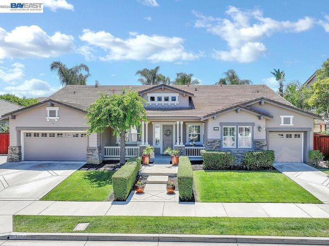 1660 Albani Pl, Brentwood