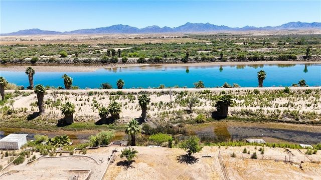 1526 Riviera Dr., Blythe