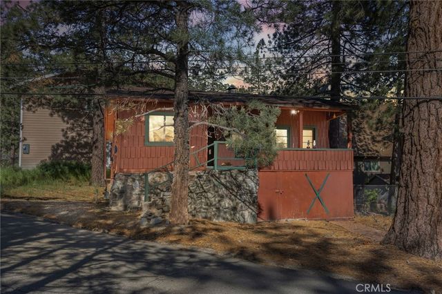 2054 E Canyon, Wrightwood