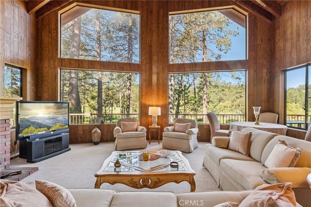 524 Golf Course Road, Lake Arrowhead
