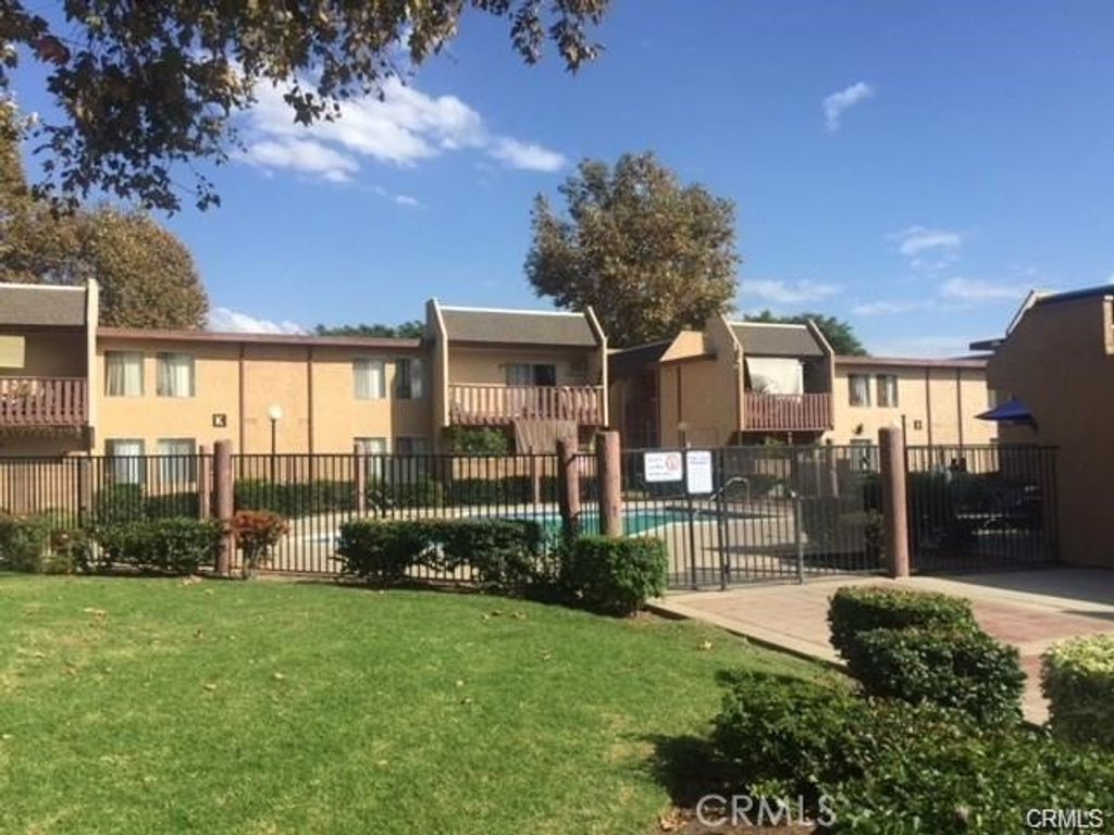 801 S Lyon # A111, Santa Ana