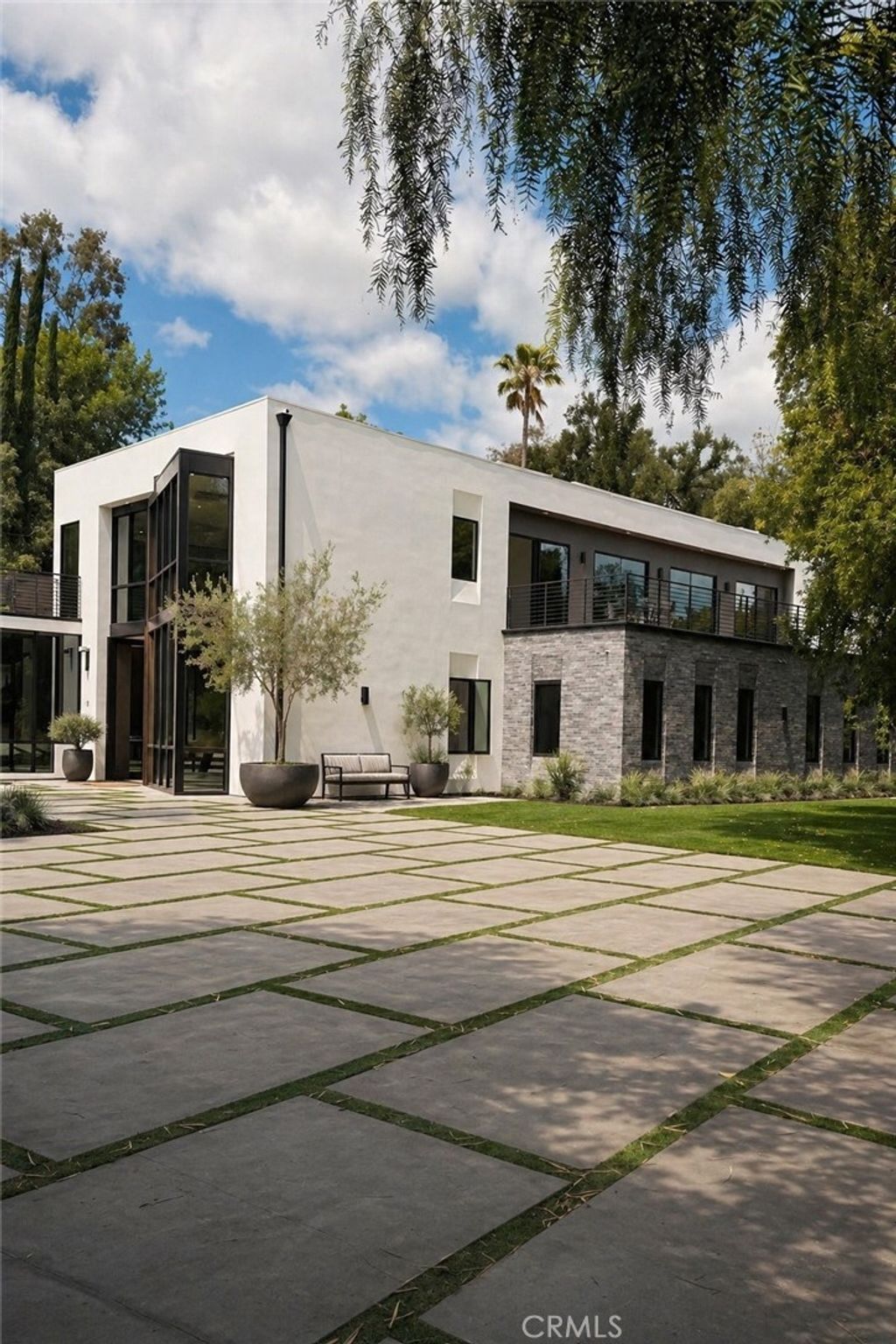 4653 Vanalden Avenue, Tarzana