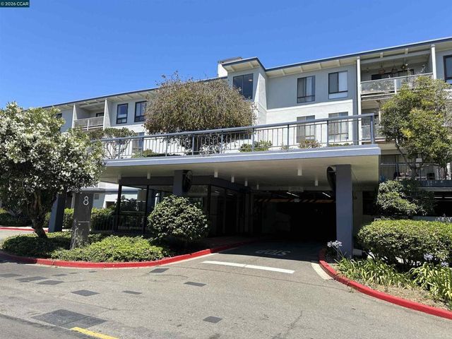 8 Commodore Drive # C460, Emeryville