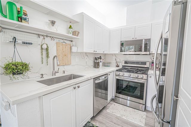 26943 Hillsborough Parkway # 25, Valencia