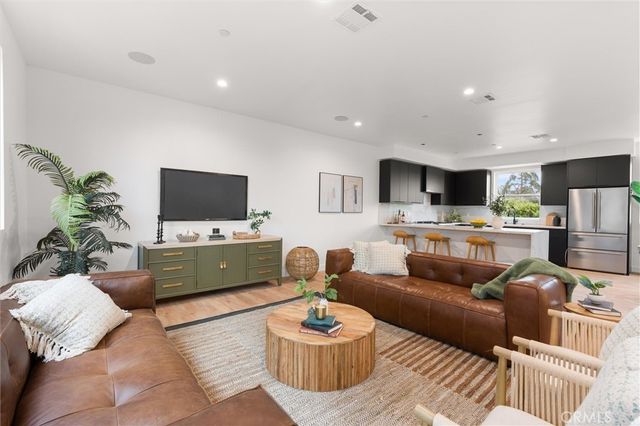 6057 N Tujunga Avenue, North Hollywood